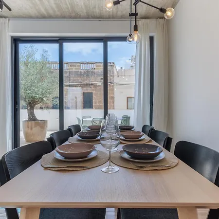 Casa Lola Guest house 3*
